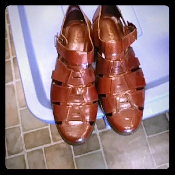 NWOT ISLAND STAGS MENS SANDALS - Picture 1 of 5